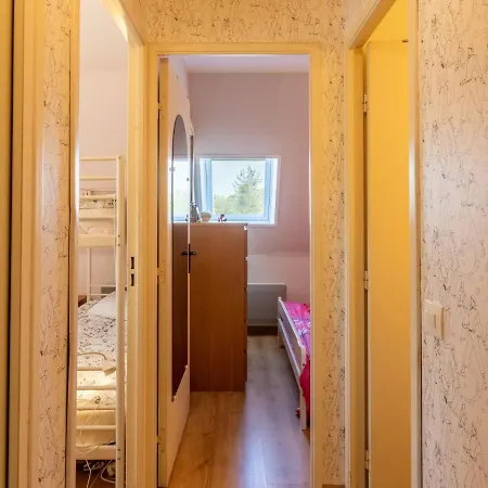 아파트 Les Portes De La By Interhome *