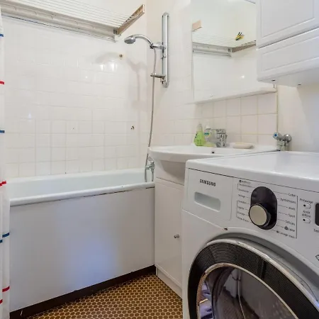 아파트 Les Portes De La By Interhome